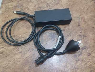 Original Branded Laptop Charger Targus Model APA31US