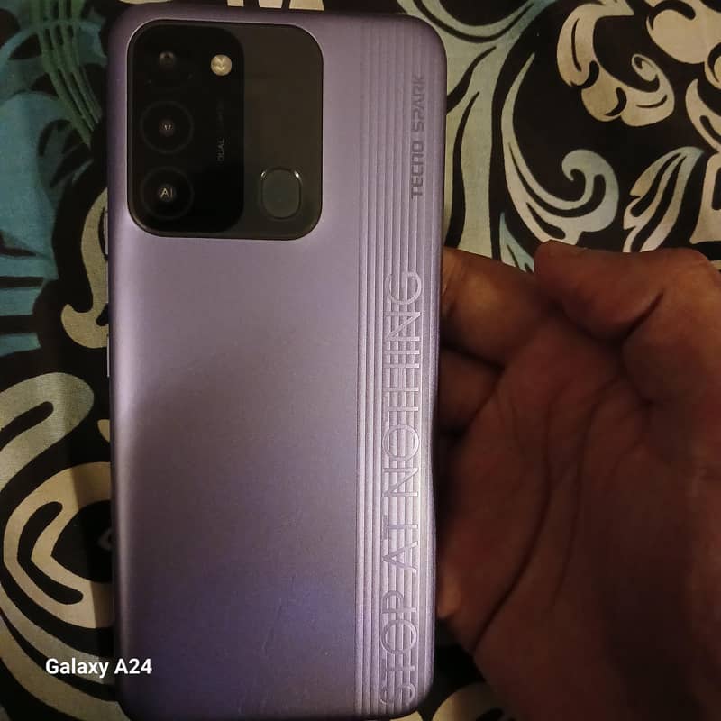 tecno spark8c 5