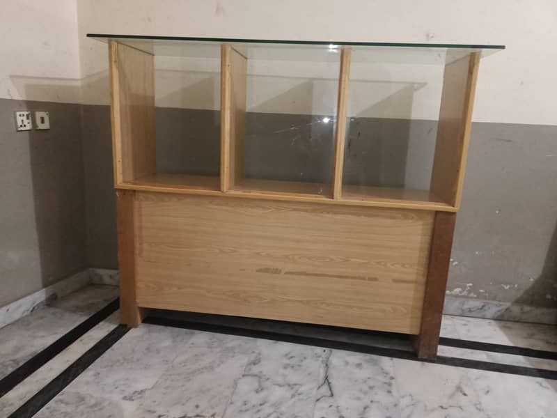SHOWCASE 0