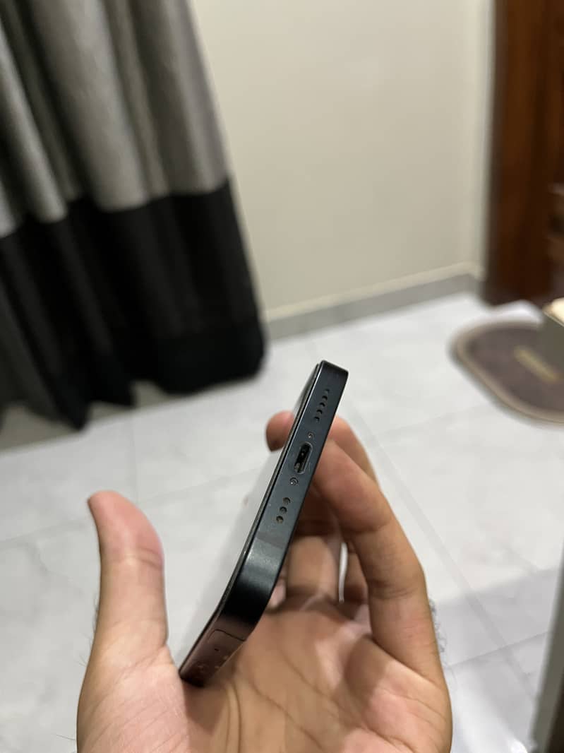Apple iPhone 14 7