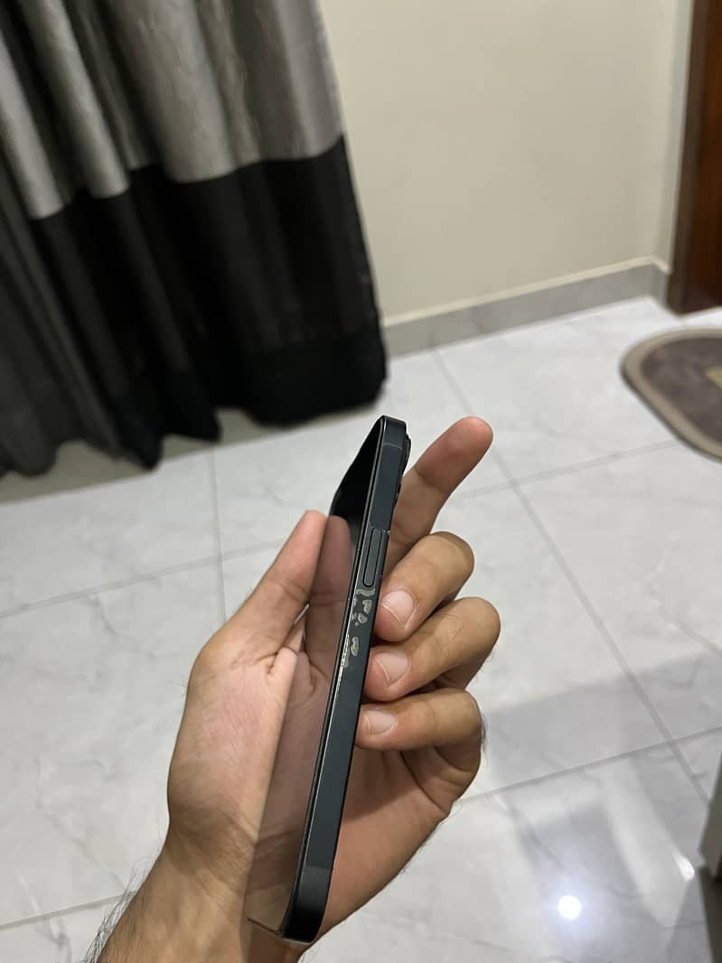 Apple iPhone 14 8