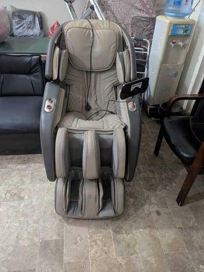 OTO MASSAGE CHAIR