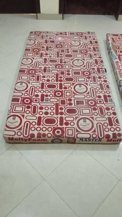 Single mattress 4 inch for sale