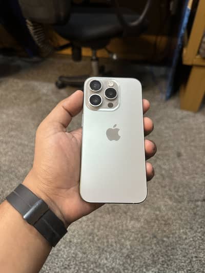 Apple iPhone 15 Pro