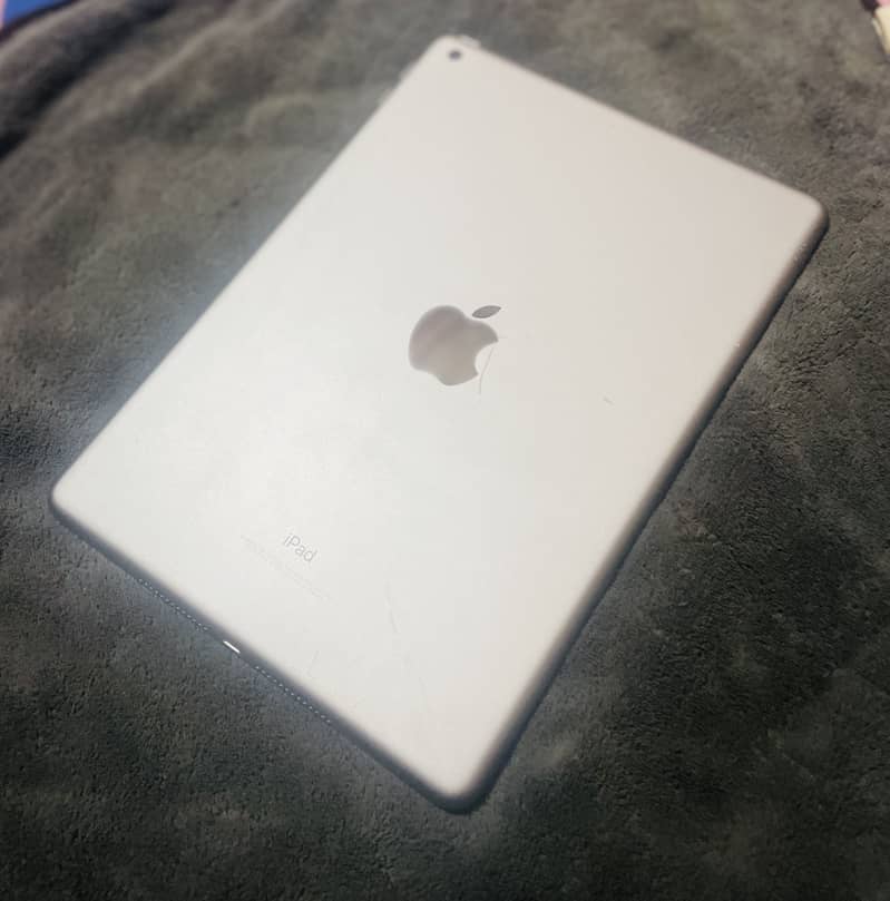iPad 6th Gen 2