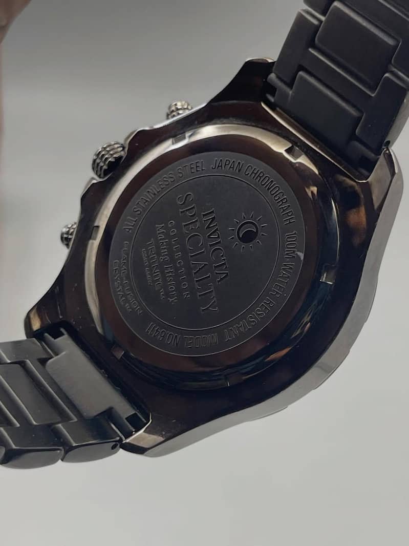 Case & Dial 1