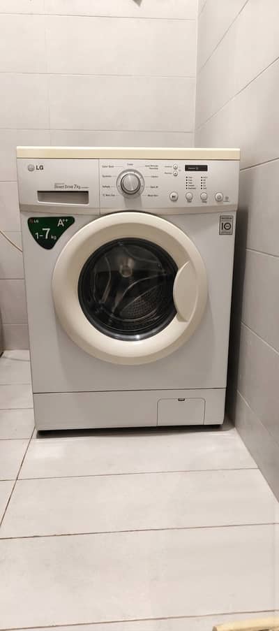 LG Front load inverter Direct Drive 7KG Washing Machine Front