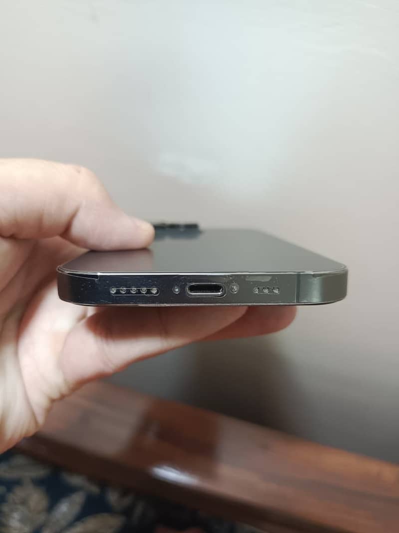 13 pro 4
