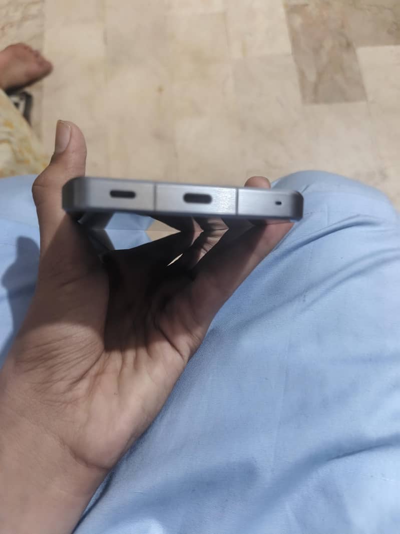Sharp Aquos R7 3