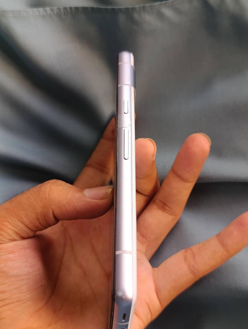 Google Pixel 7a 1