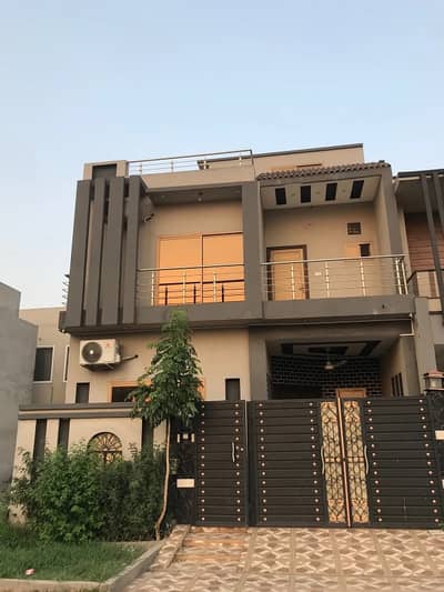 5 Marla Fully Furnished House Available For Rent