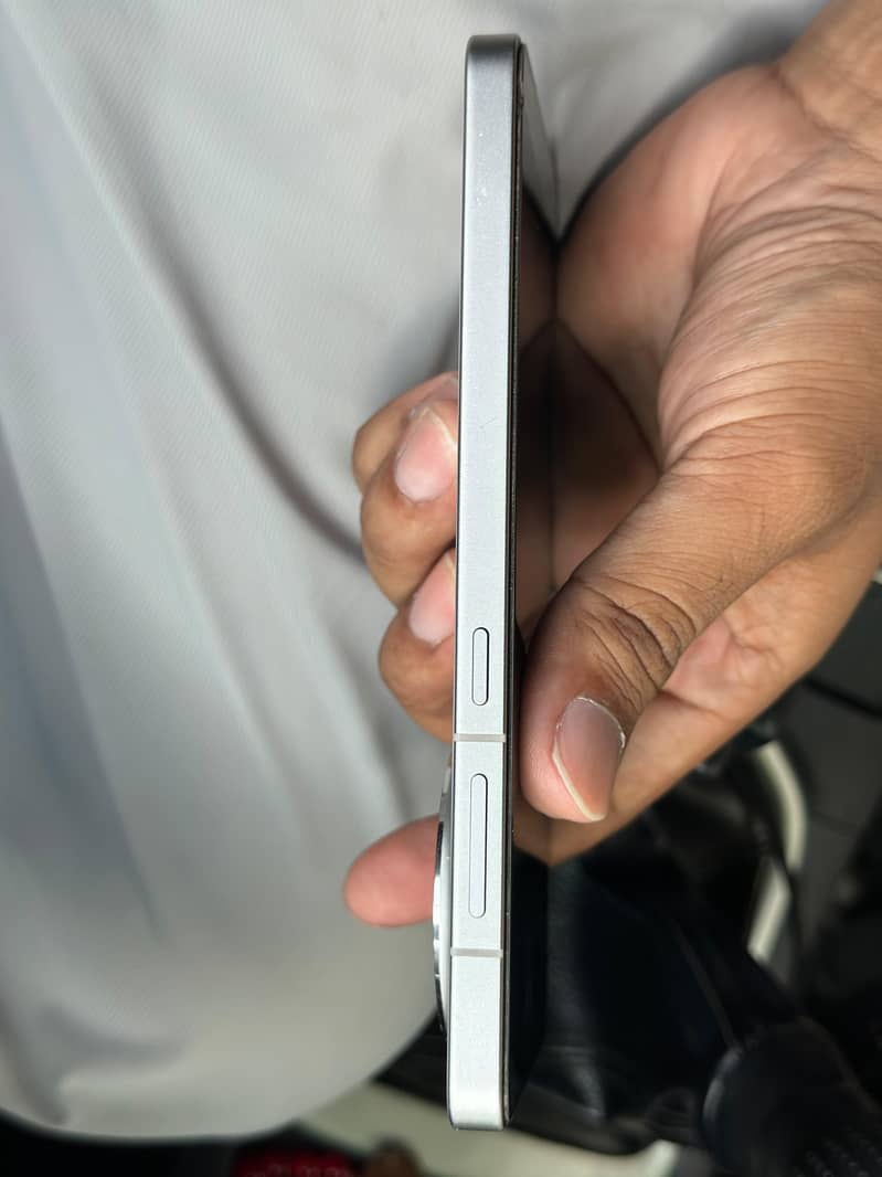 One Plus 13R 4