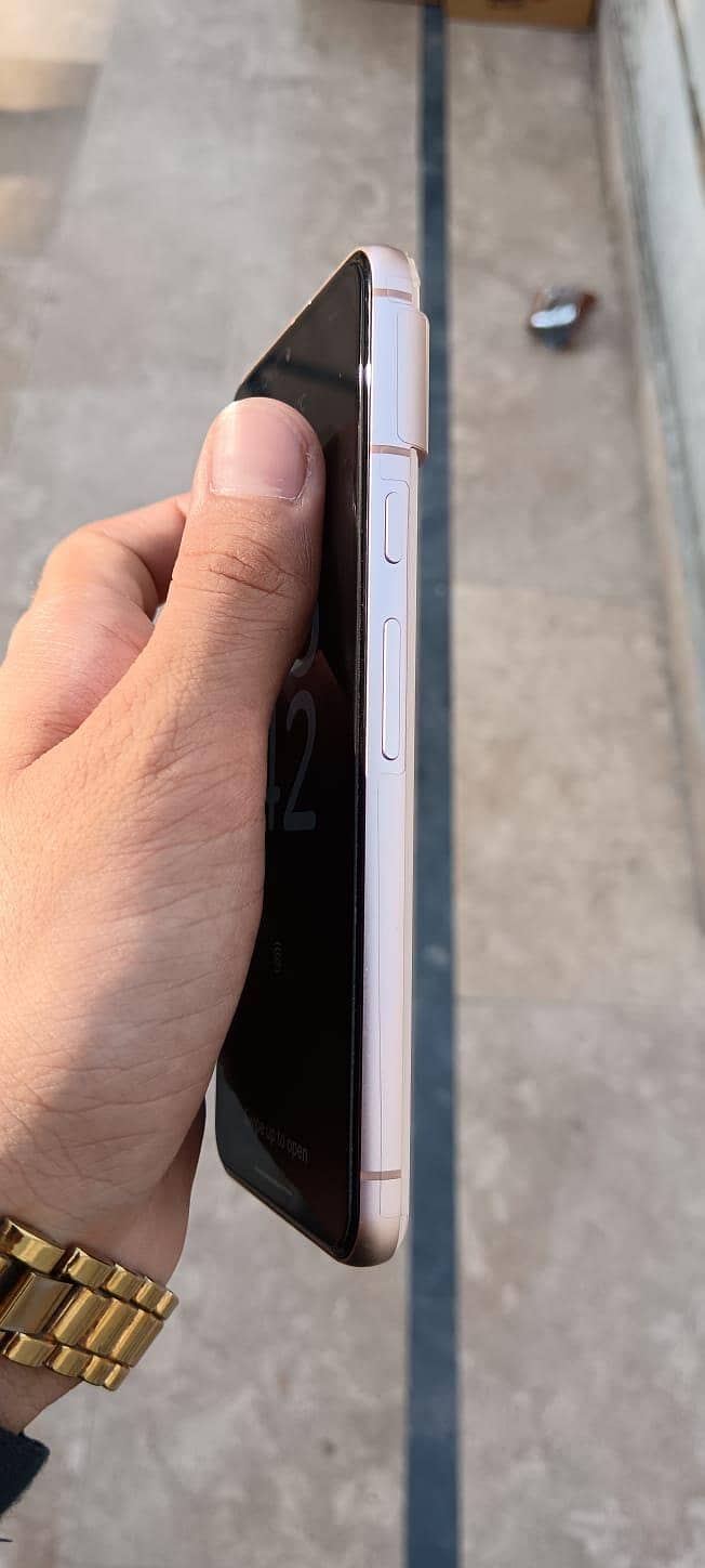 Google Pixel 8 3