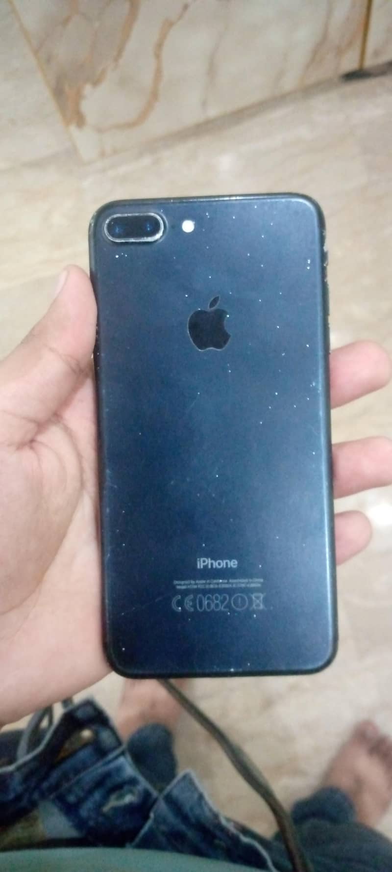 Apple iPhone 7 plus 1