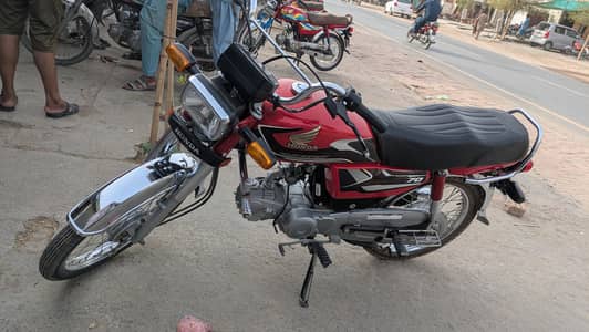 CD 70 bike 2025 model new condition