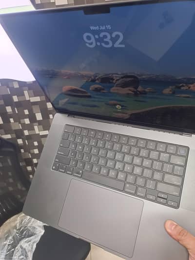 MACBOOK PRO M3 2023 16 INCH 36GB 512GB SSD 12 CPU 18 GPU 62 CC 100 HLT