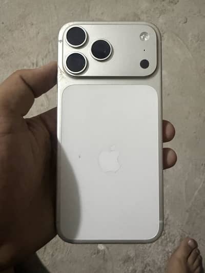 Apple iPhone 17 Pro Max 4 months sim time