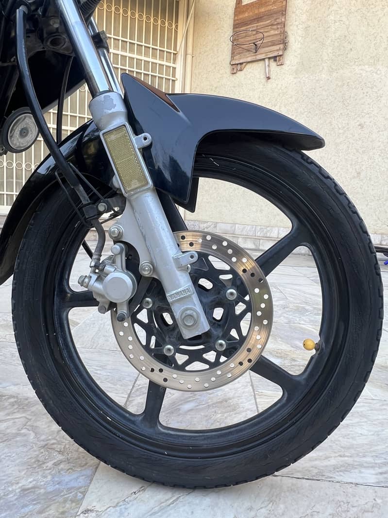 YBR 125cc 3
