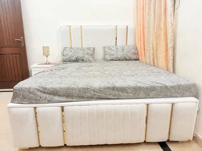 Luxury Bed with 2 Side Tables – Almost New (3 Months Used)