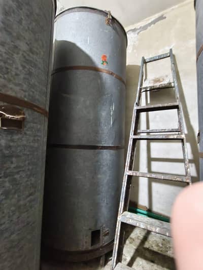 2 Grain Bin ( parola)