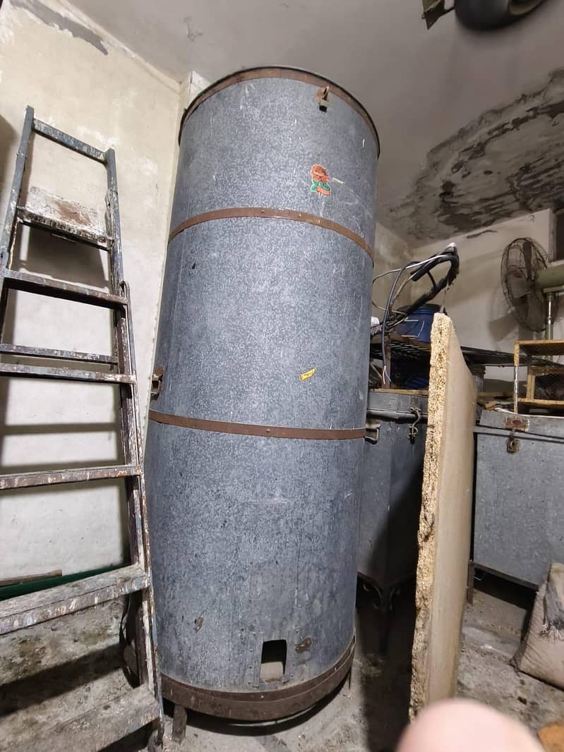 2 Grain Bin ( parola) 2