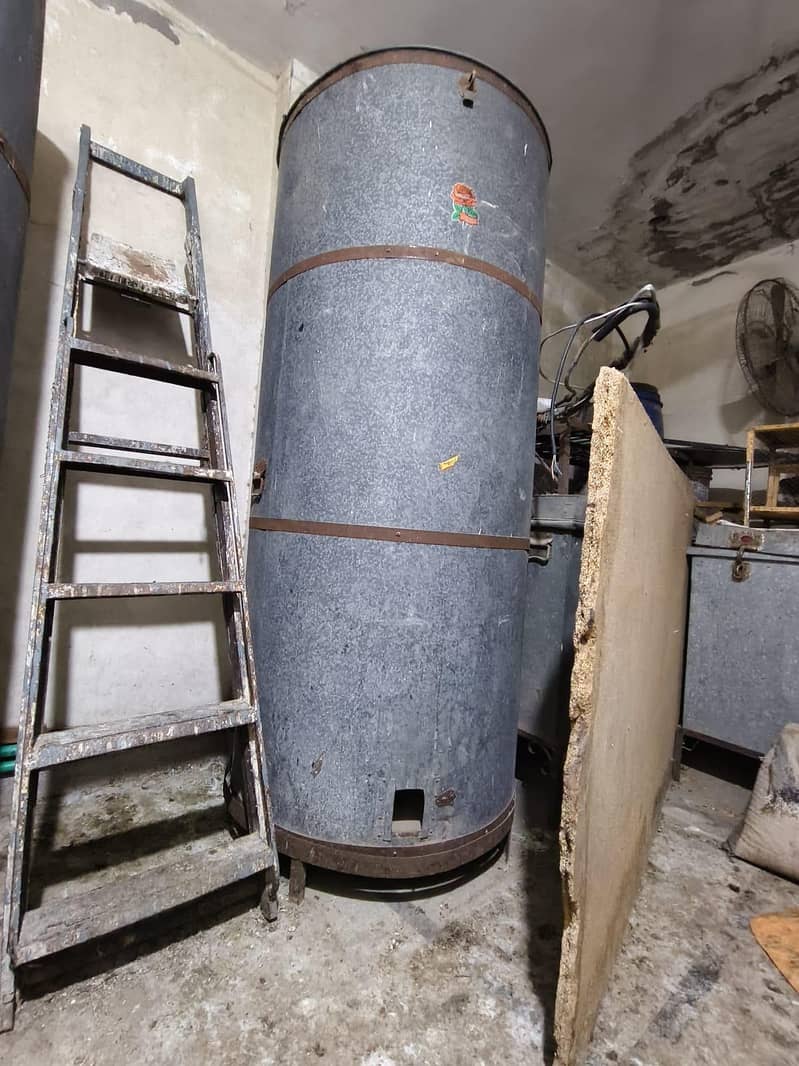 2 Grain Bin ( parola) 3