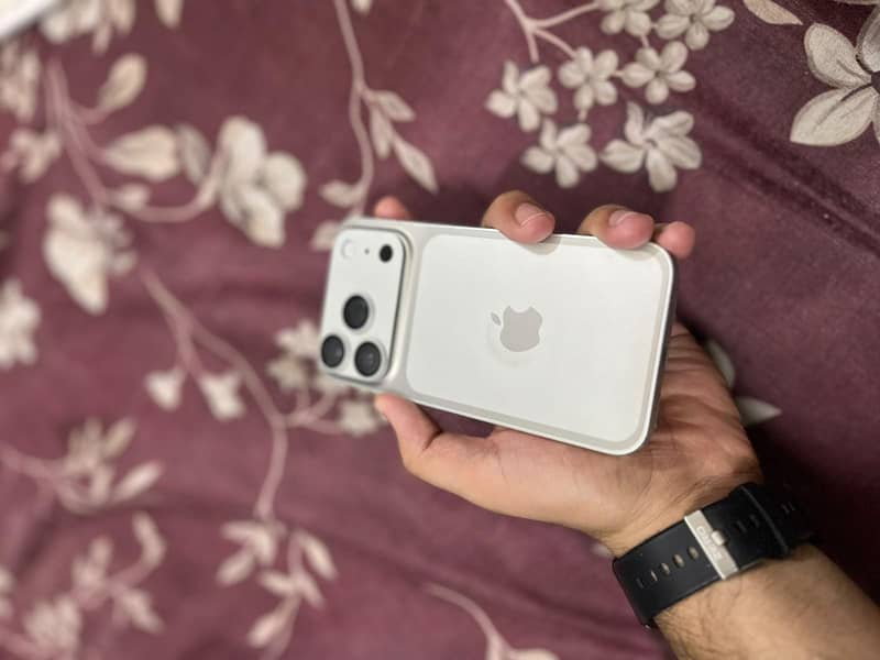 Apple iPhone 13 Pro 7