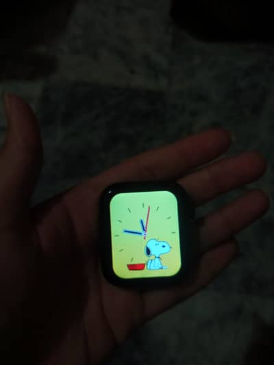 apple watch just 950 rupes agar leni hai tu mre whatsapp pr call karly