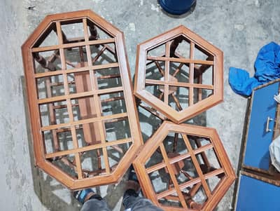 3 Khobsurat Wooden Tables Set Sale Ke Liye
