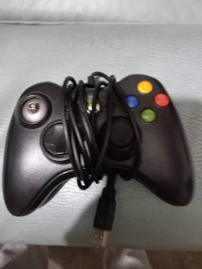 Xbox 360 Wired USB Controller – Used (Analog Stick Issue)