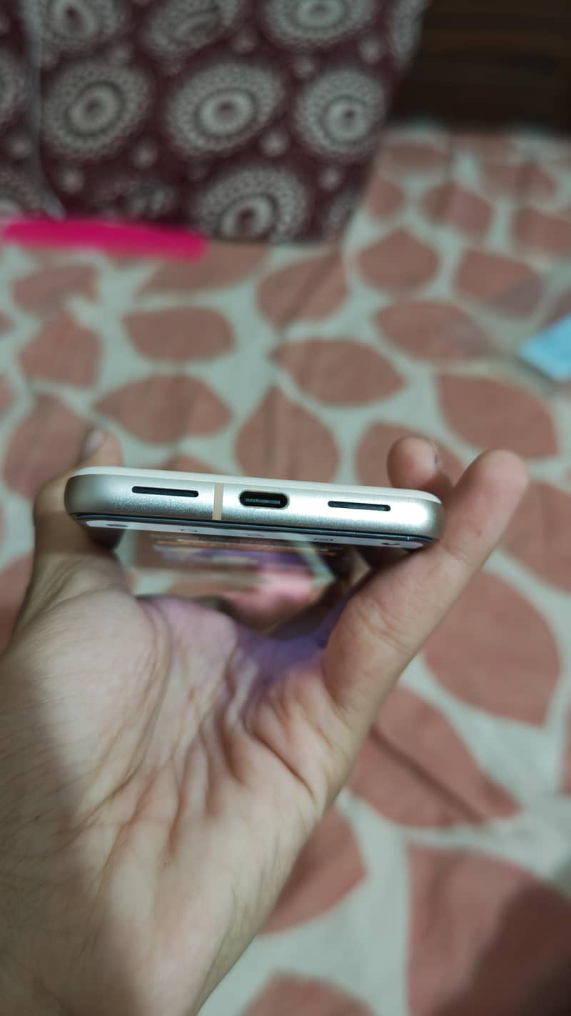 Google Pixel 8 1