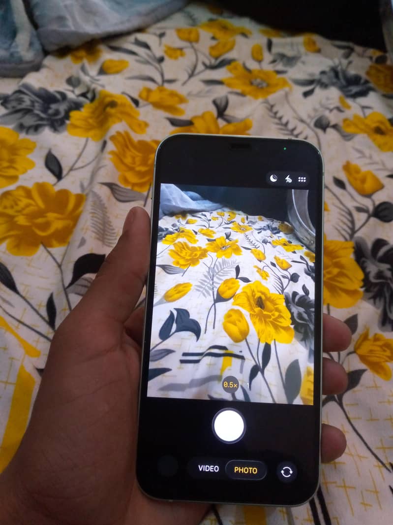 Apple iPhone 12 7