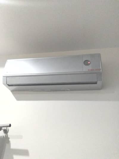 Brand Gree A. C (Non Inverter)