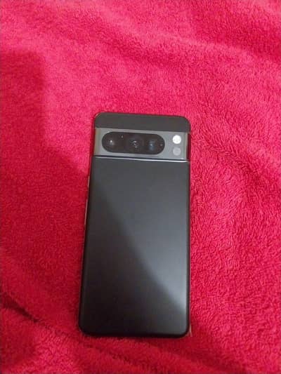 Google Pixel 8 Pro