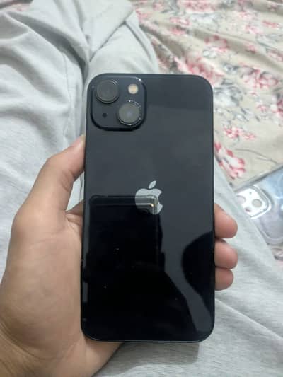 Apple iPhone 13