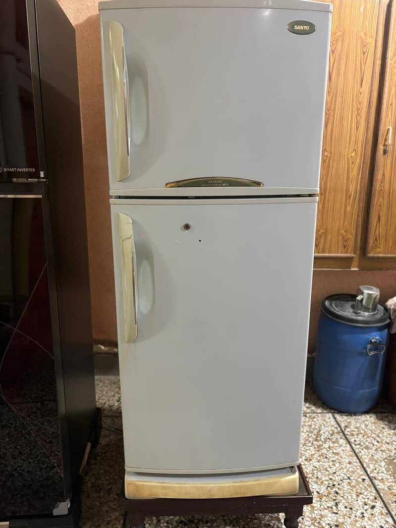 refrigerator 1