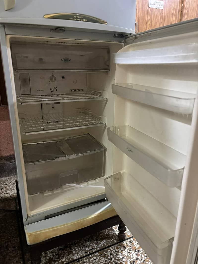 refrigerator 4