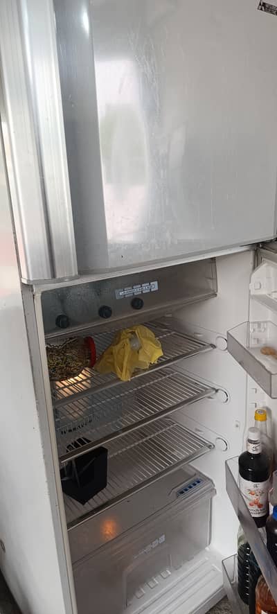 Mitsubishi non frost full aize refrigerator