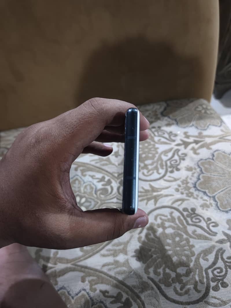 Google Pixel 6a 5