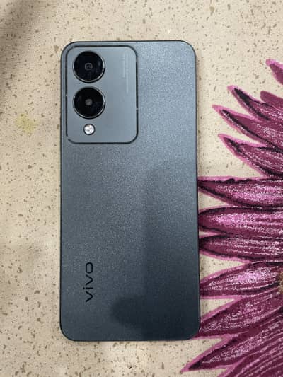 Vivo Y17s