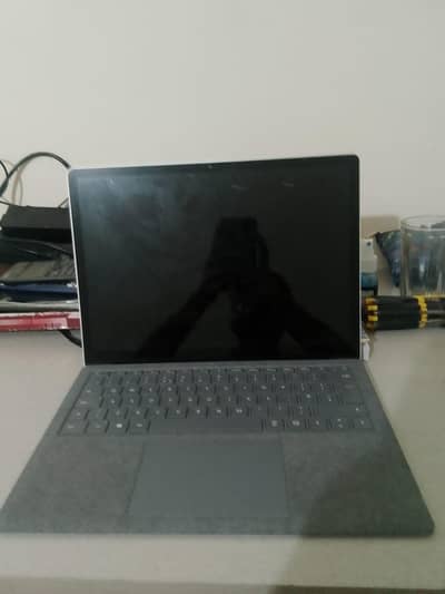 Microsoft surface Laptop 4