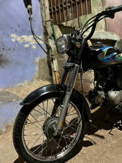 super star 2016 model 10 by 8 condition