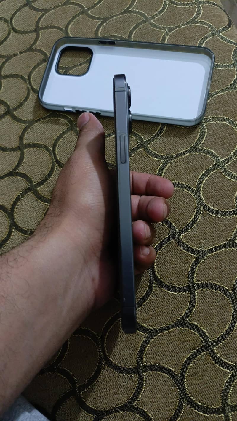 Iphone 12 pro max 2