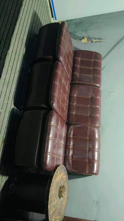 Single seater 6 sofa no damage no repair