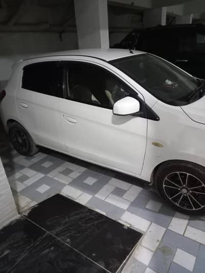 Mitsubishi Mirage 2012 Push Start Top of the line Variant