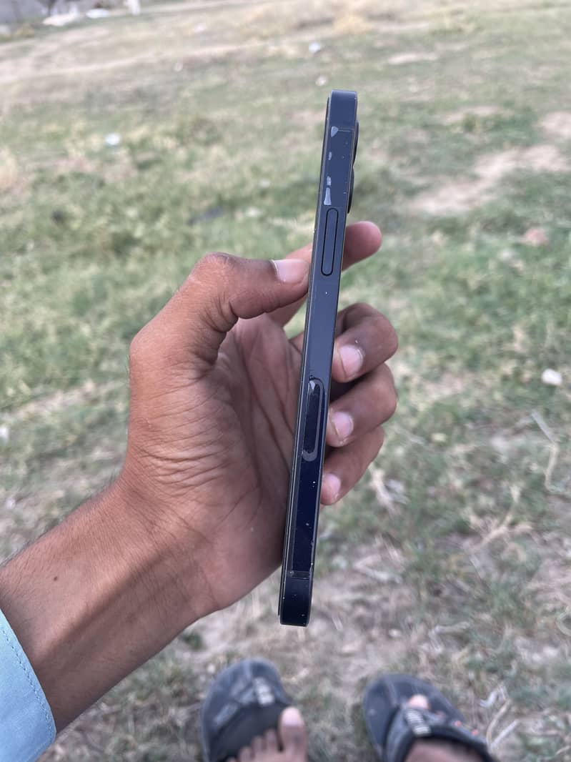 Apple iPhone 12 2