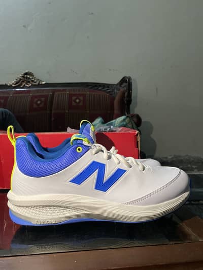 Spikes shoes / Size UK 10
