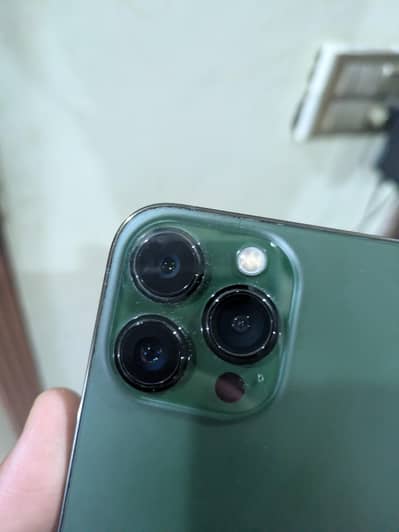 Apple iPhone 13 Pro Max factory unlock