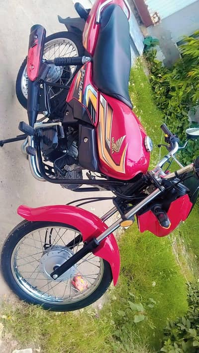 Honda 100 New Brand Pridor