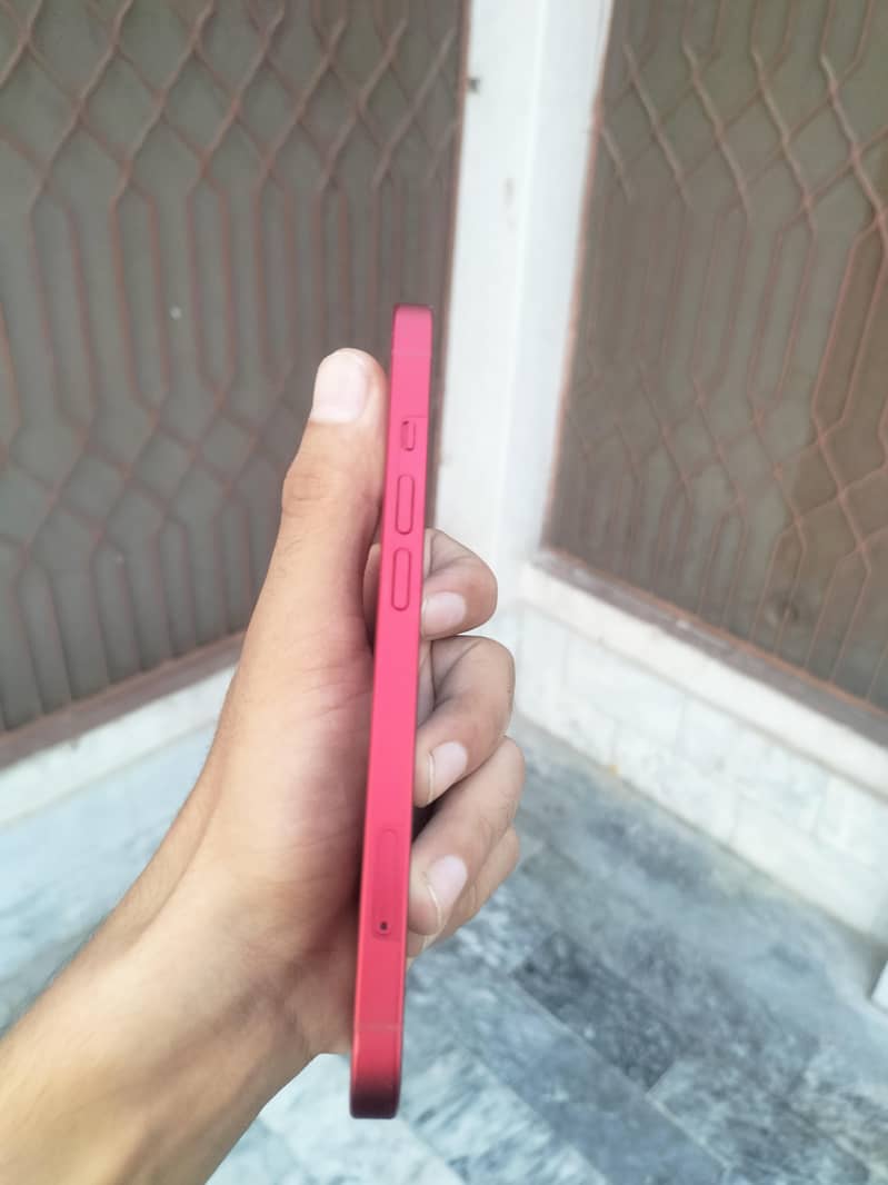 Apple iPhone 13 3